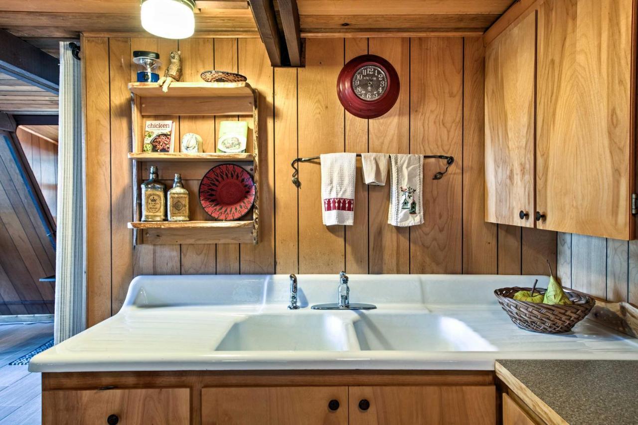 Serene Washington Escape With Deck And Mountain Views! Packwood Luaran gambar