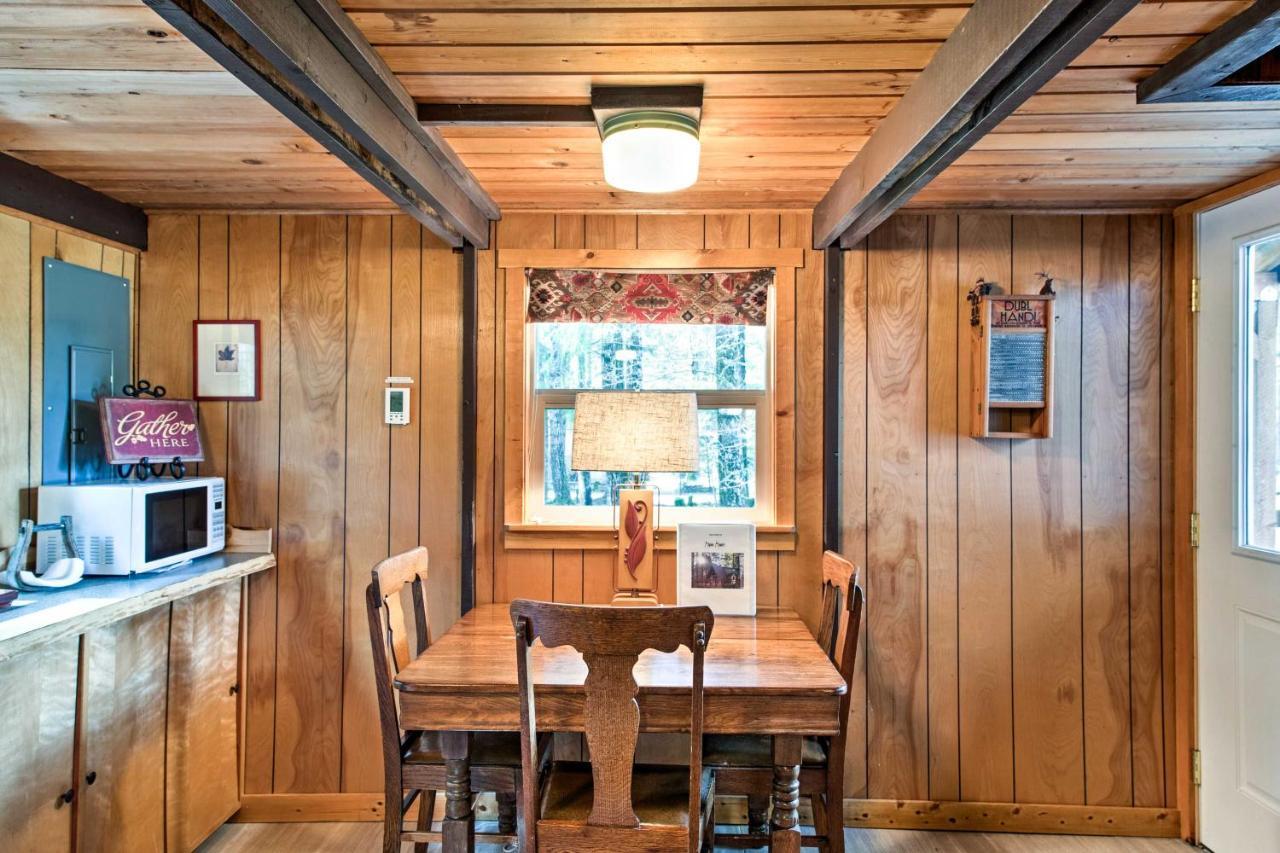 Serene Washington Escape With Deck And Mountain Views! Packwood Luaran gambar